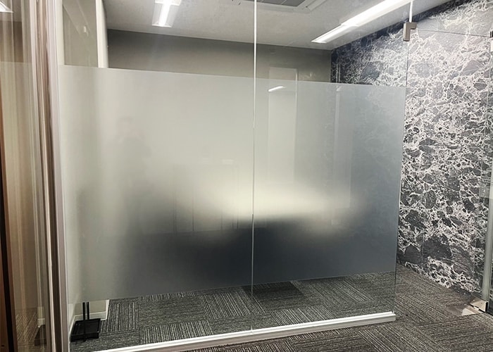 会議室のガラスシート